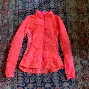 🍋Lululemon coral windbreaker